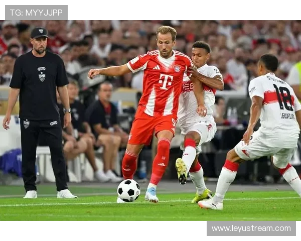 拜仁名宿高度评价凯恩表现称其完美融入球队体系成为核心球员